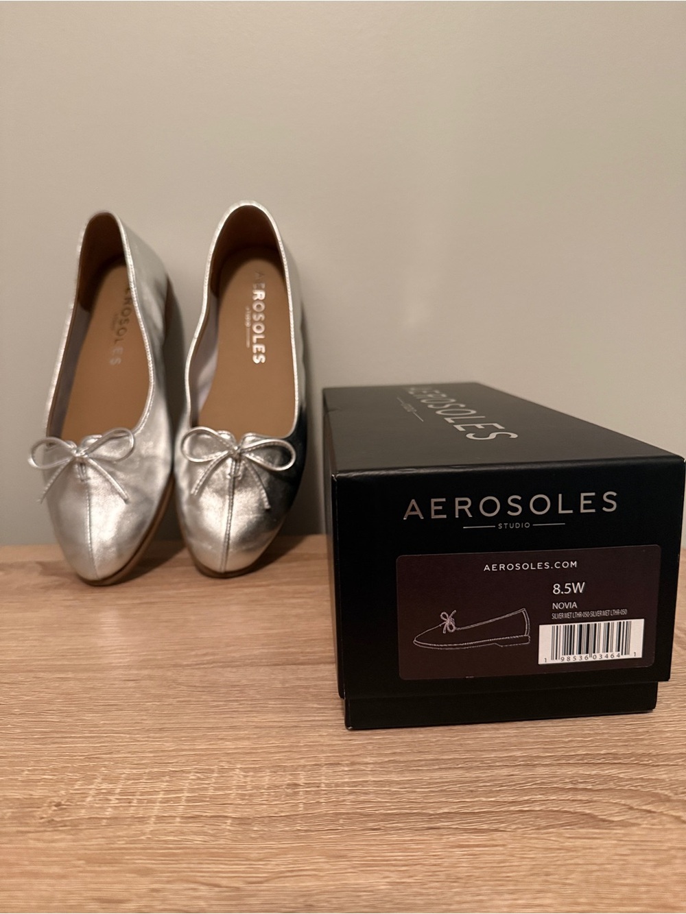 AEROSOLES Silver Bow Ballet Flats